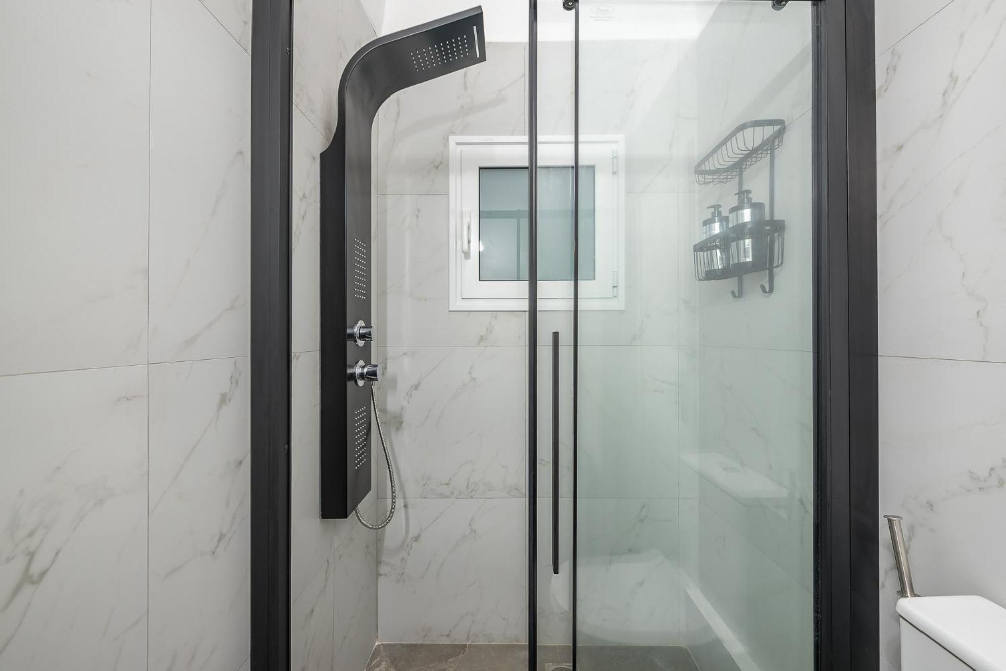 Stylish Luxury Apartment At Ampelokipi Metro Station Athena Bagian luar foto