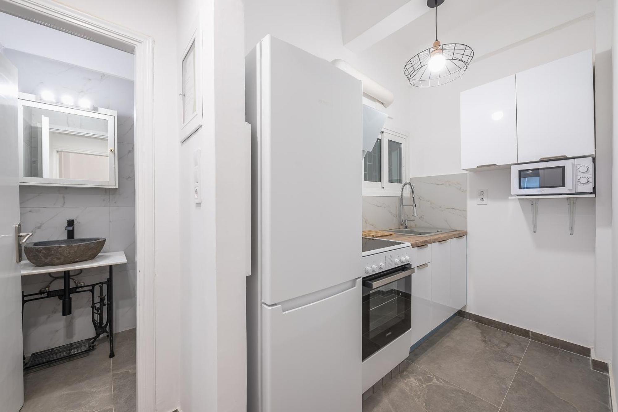 Stylish Luxury Apartment At Ampelokipi Metro Station Athena Bagian luar foto