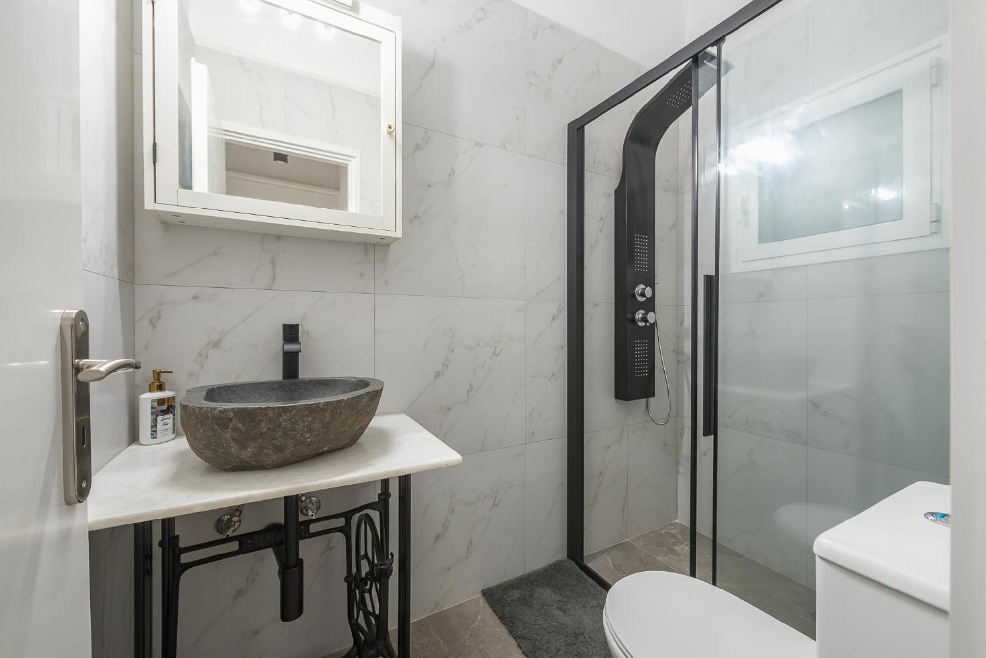 Stylish Luxury Apartment At Ampelokipi Metro Station Athena Bagian luar foto