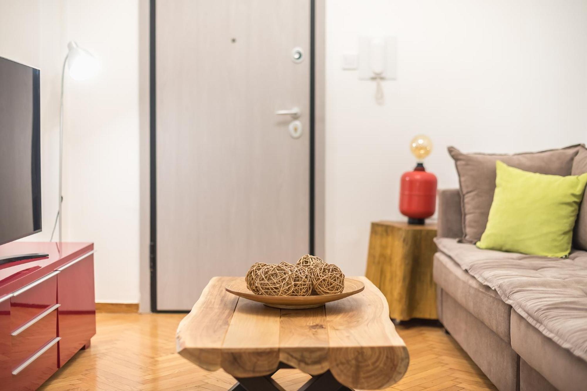 Stylish Luxury Apartment At Ampelokipi Metro Station Athena Bagian luar foto