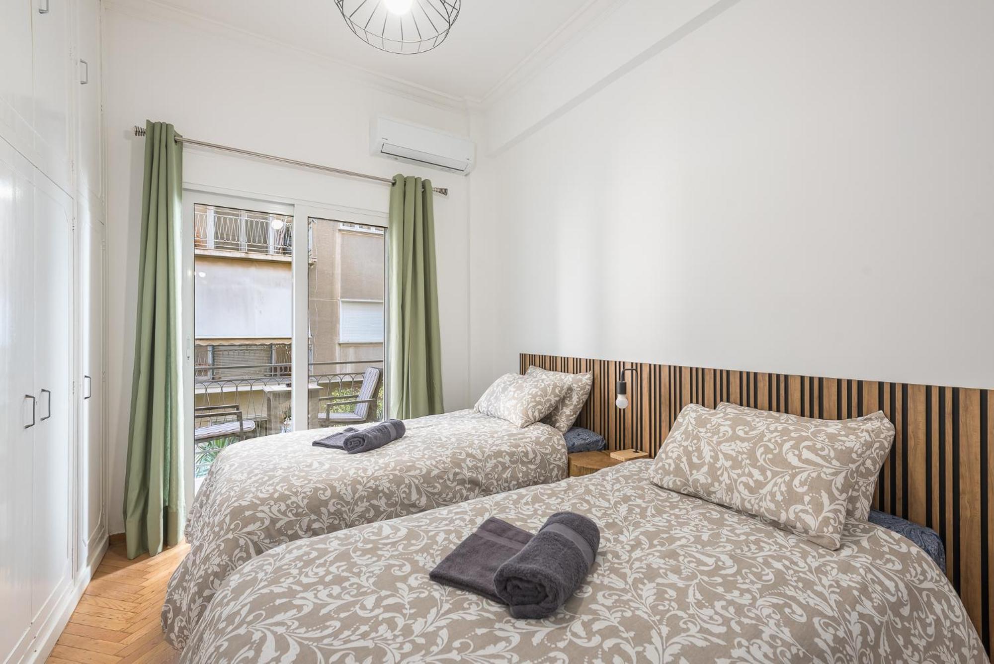 Stylish Luxury Apartment At Ampelokipi Metro Station Athena Bagian luar foto