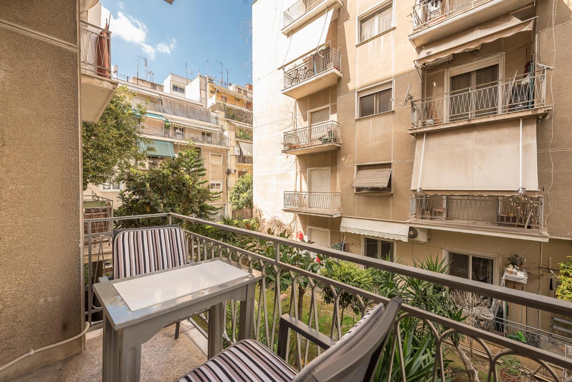 Stylish Luxury Apartment At Ampelokipi Metro Station Athena Bagian luar foto