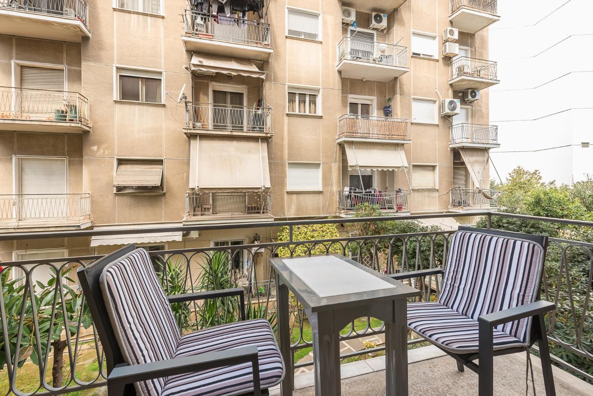 Stylish Luxury Apartment At Ampelokipi Metro Station Athena Bagian luar foto